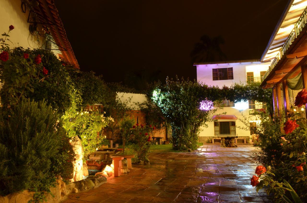 Hostal Pachamama スクレ エクステリア 写真